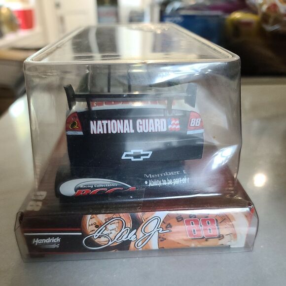 Dale Earnhardt Jr #88 2008 Winner's Circle NASCAR AMP Energy - Picture 4 of 6